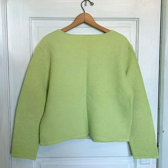 Pastel Green Waffle Weave Top 💚 - Picture 6 of 7